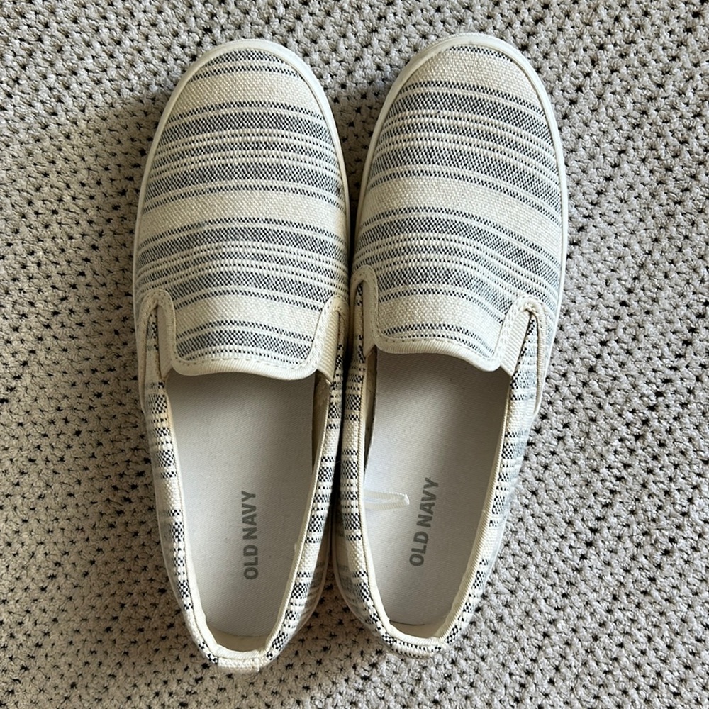 Old Navy Canvas Slip-on Sneaker